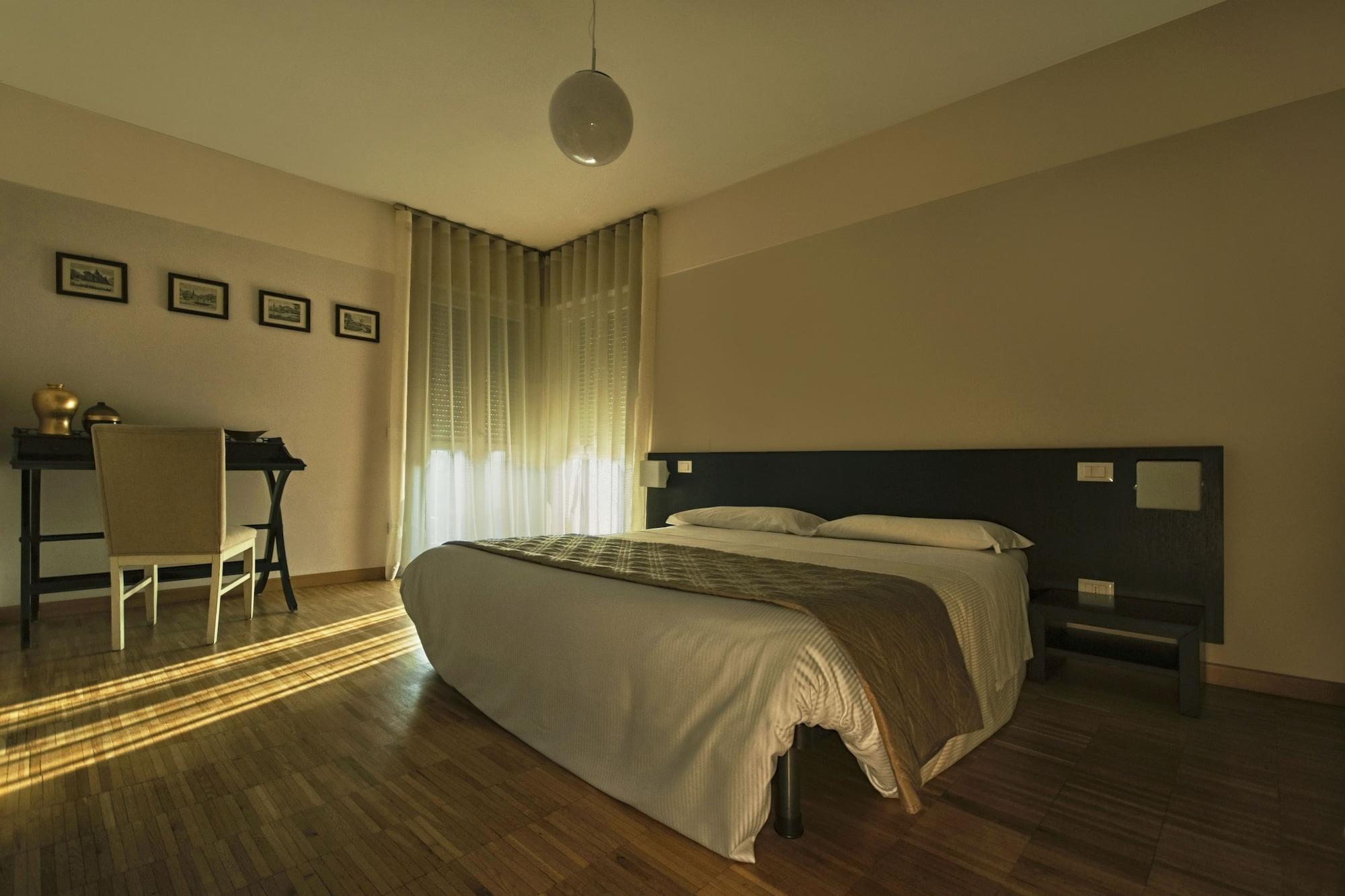 Vialeromadodici Rooms & Apartments Lazise Extérieur photo