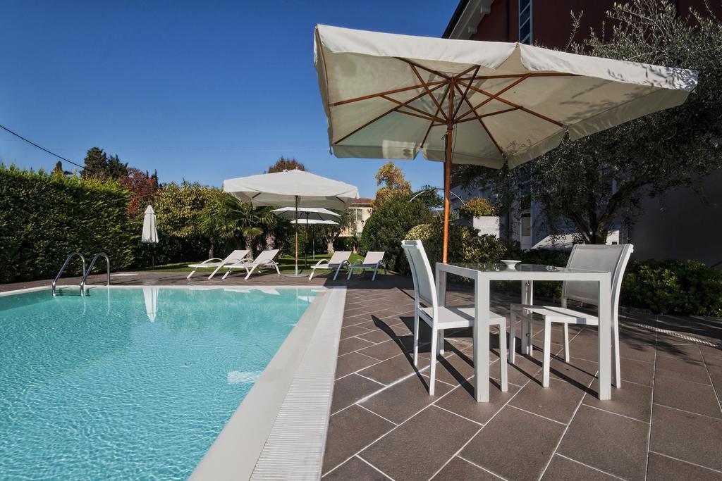 Vialeromadodici Rooms & Apartments Lazise Extérieur photo