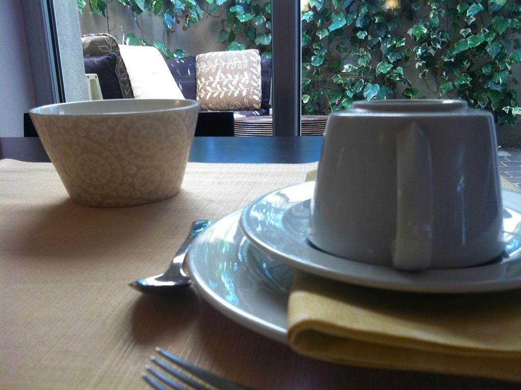 Vialeromadodici Rooms & Apartments Lazise Extérieur photo