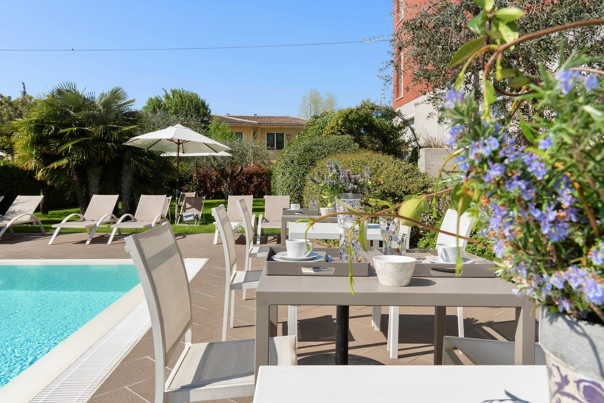 Vialeromadodici Rooms & Apartments Lazise Extérieur photo